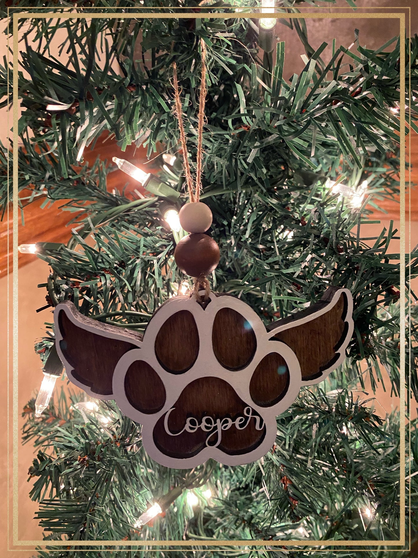 Paw print ornament with or without wings