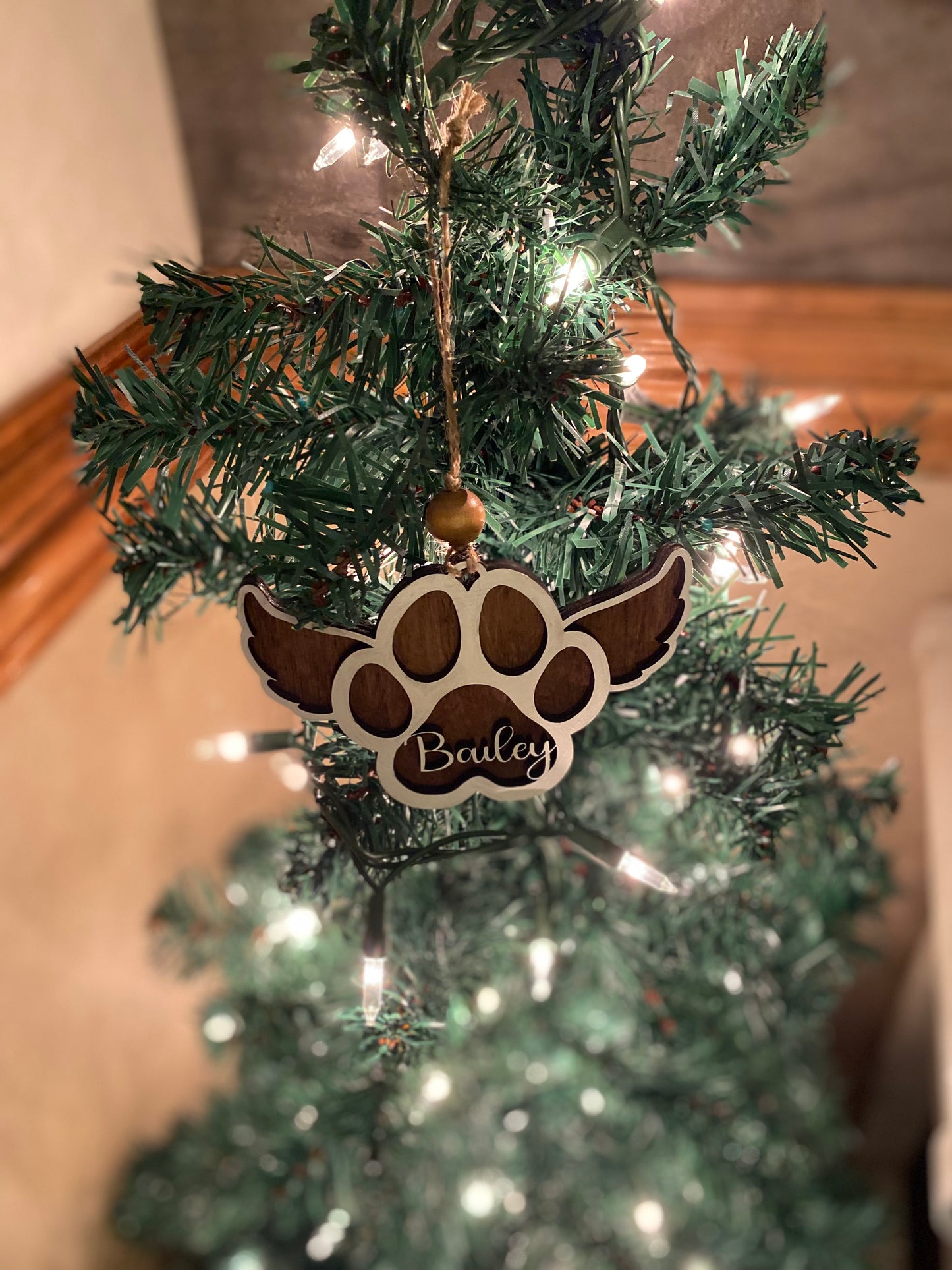 Paw print ornament with or without wings