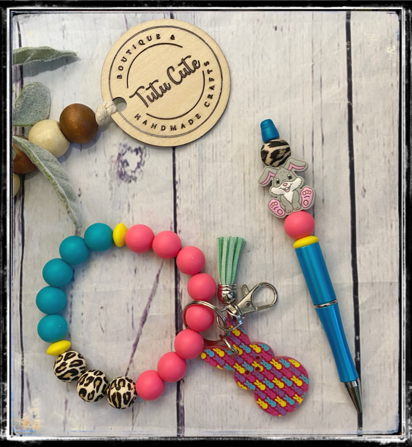 Custom beaded pen or keychain (free shipping)