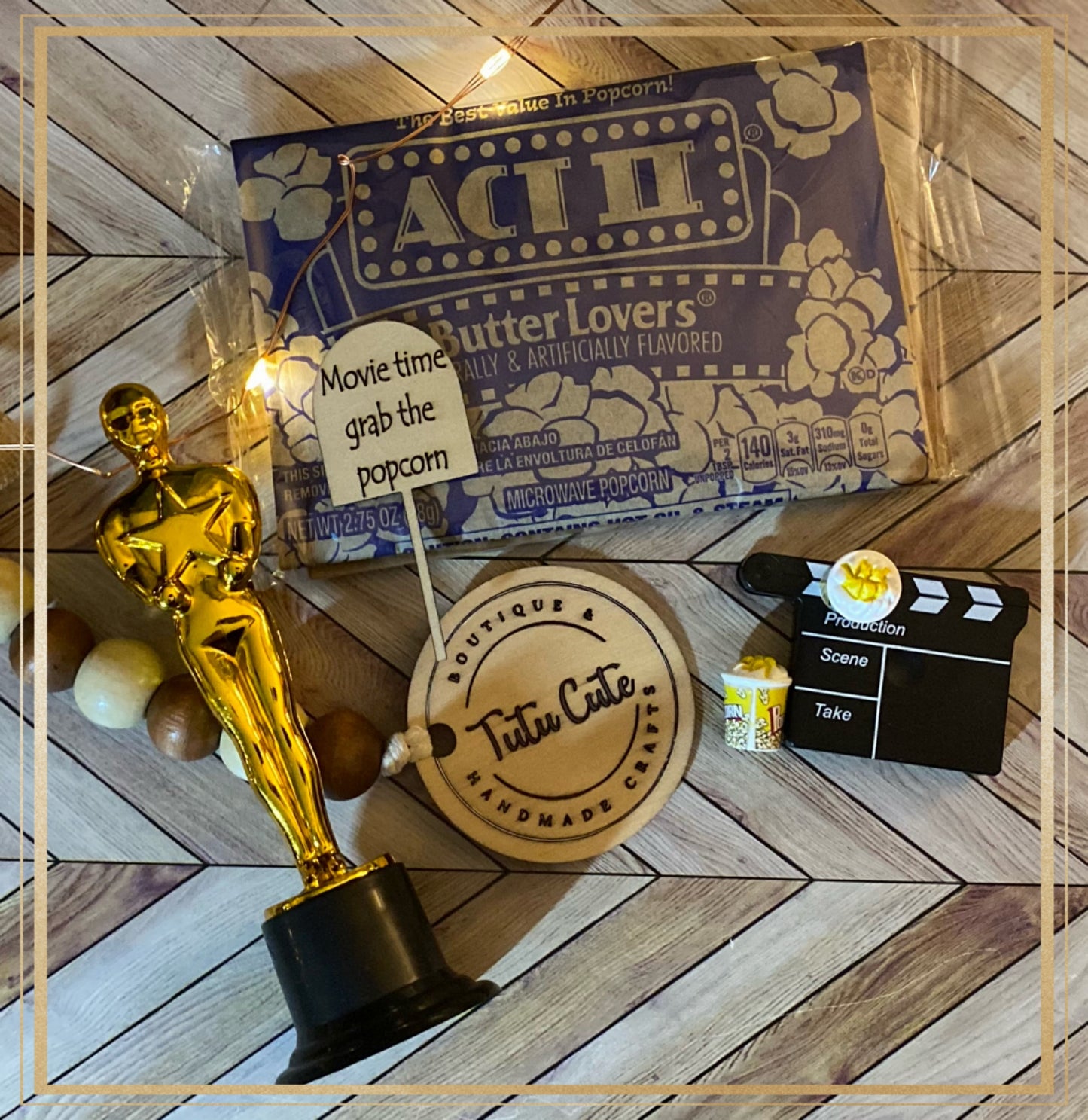 Movie night elf prop set