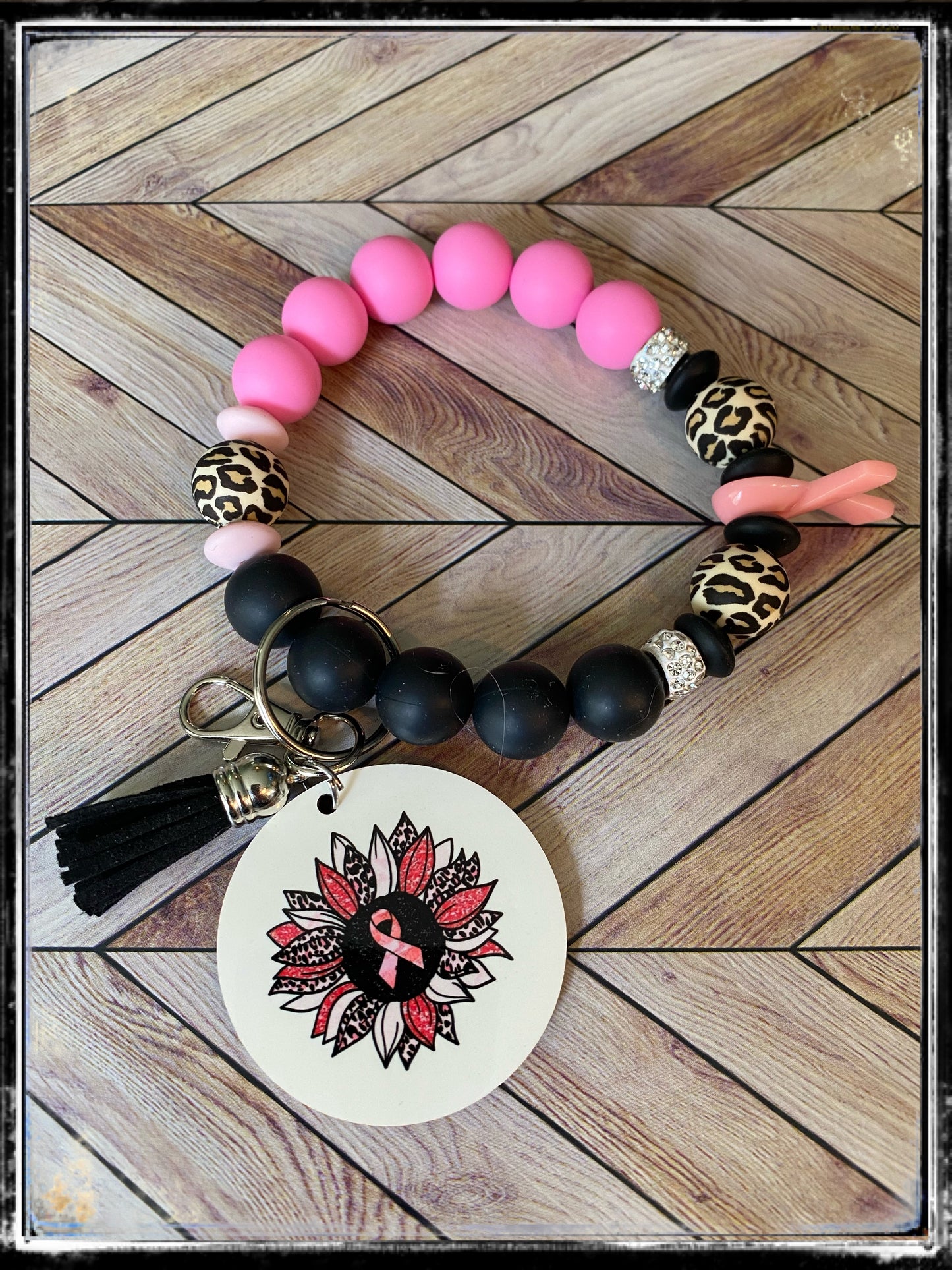Custom wristlet