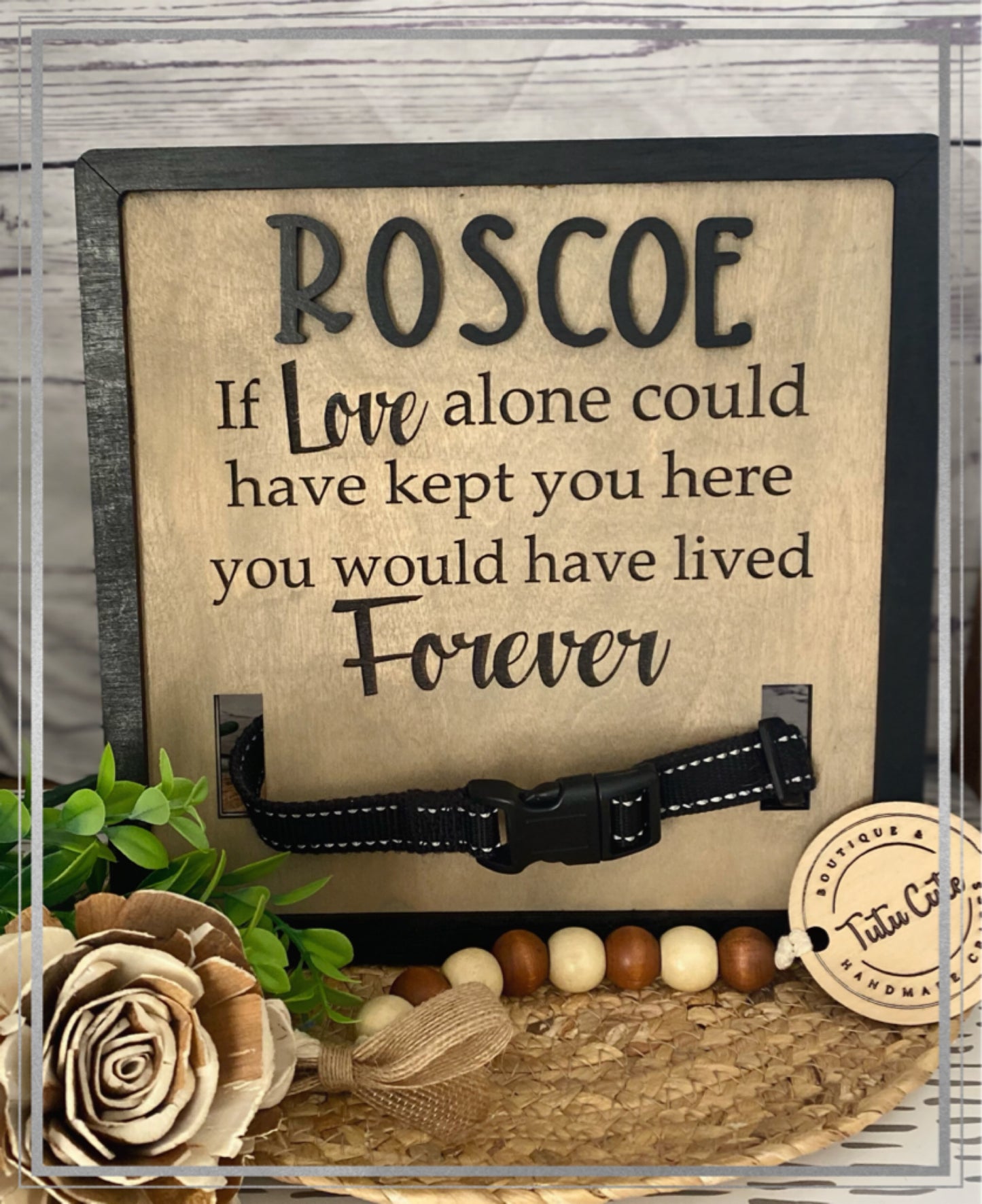 Pet memorial plaque for collar