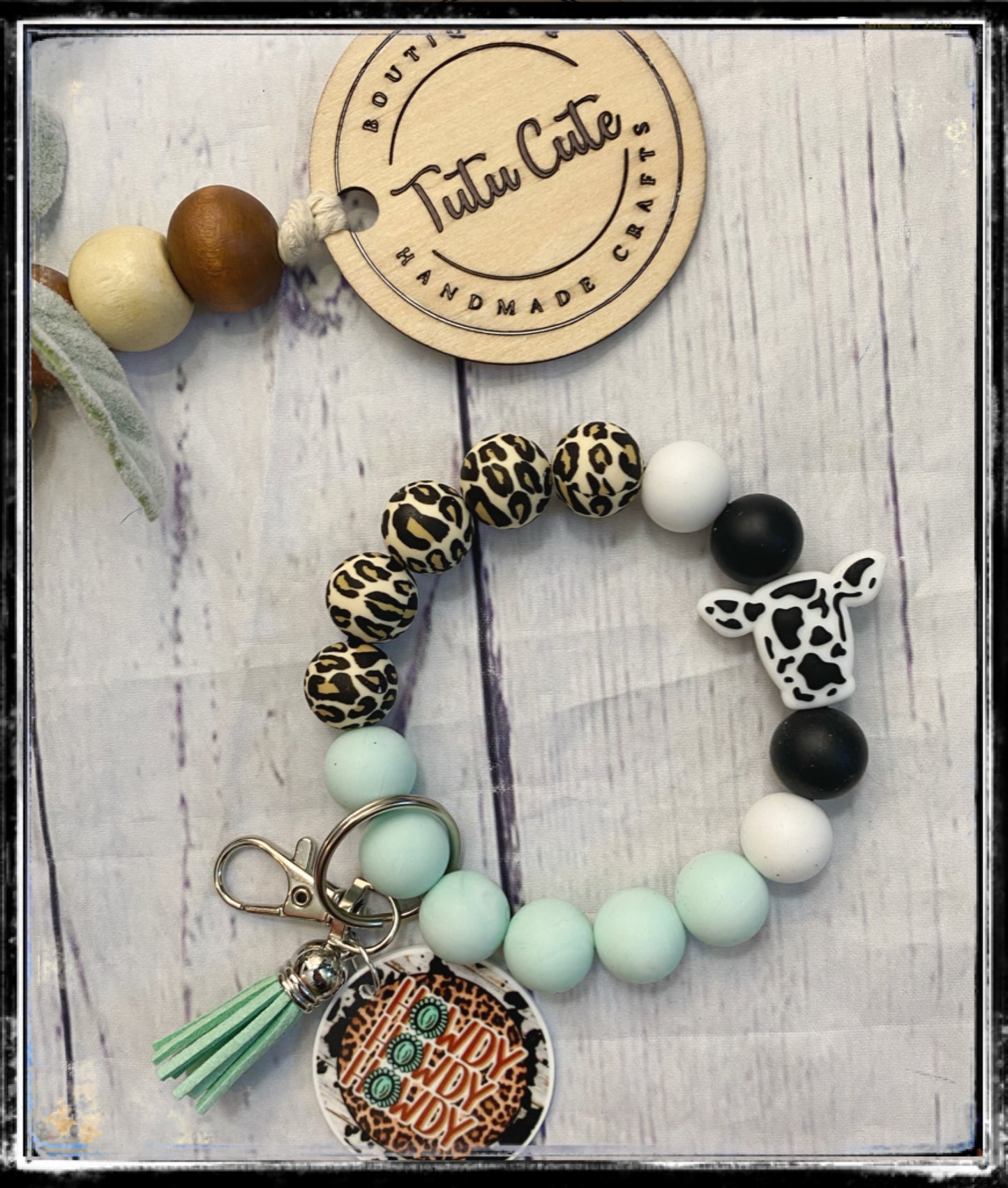 Custom wristlet