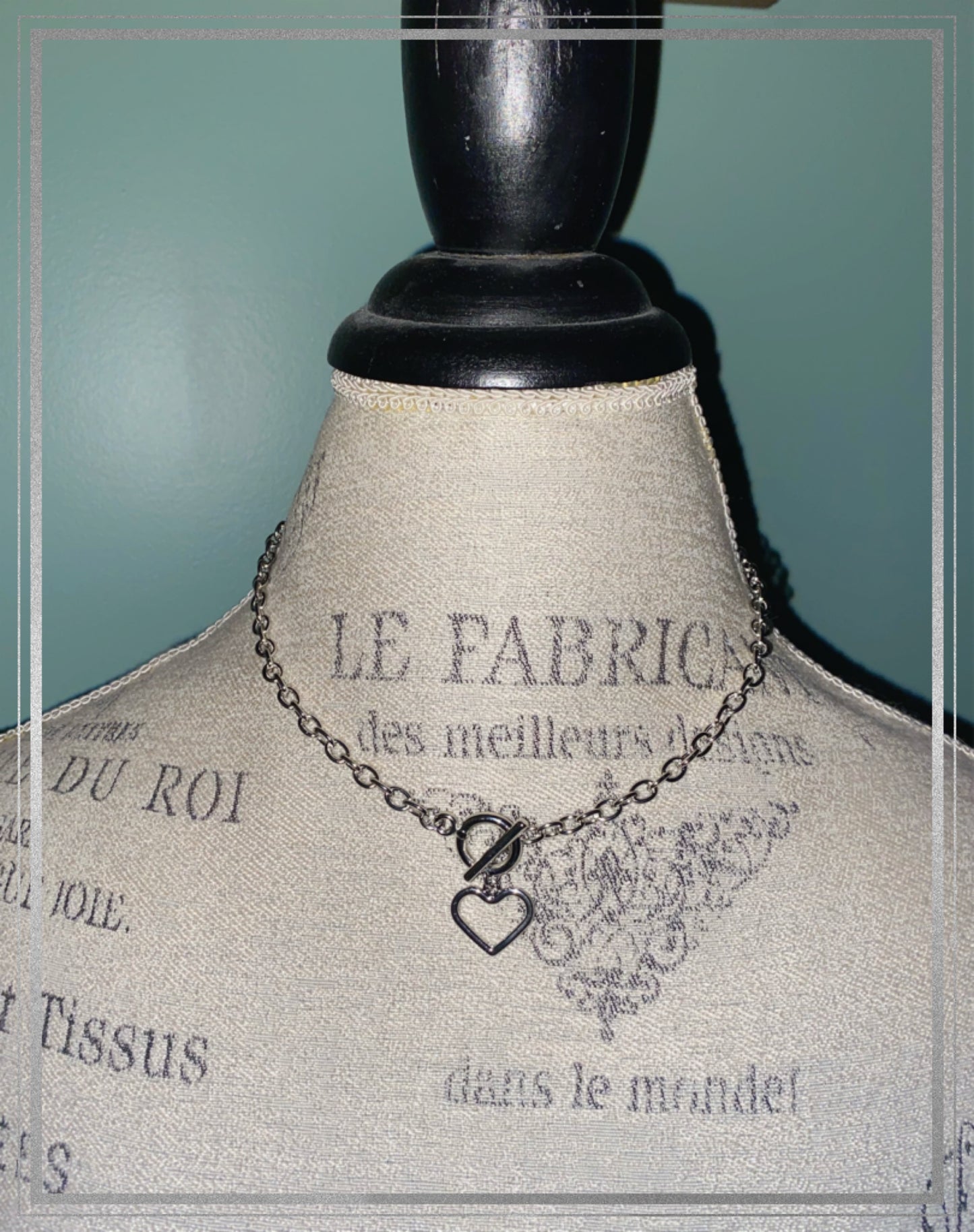 Heart link costume necklace