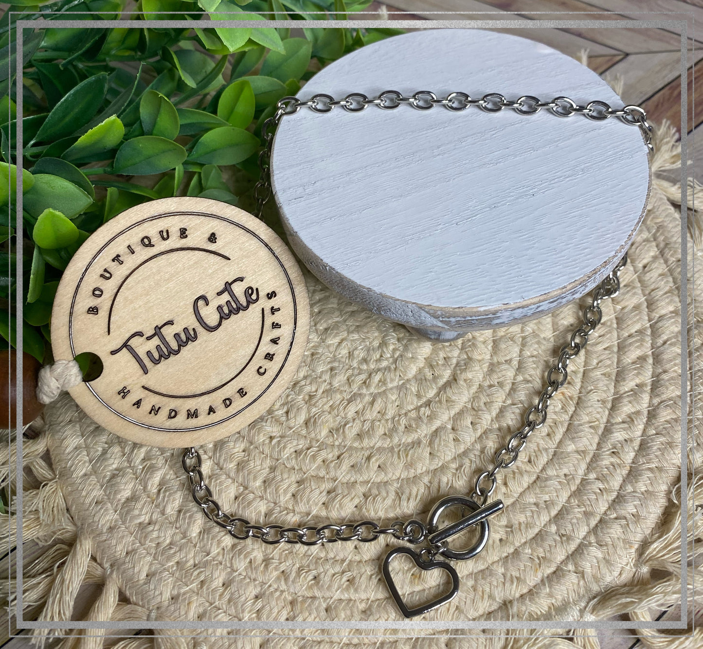 Heart link costume necklace